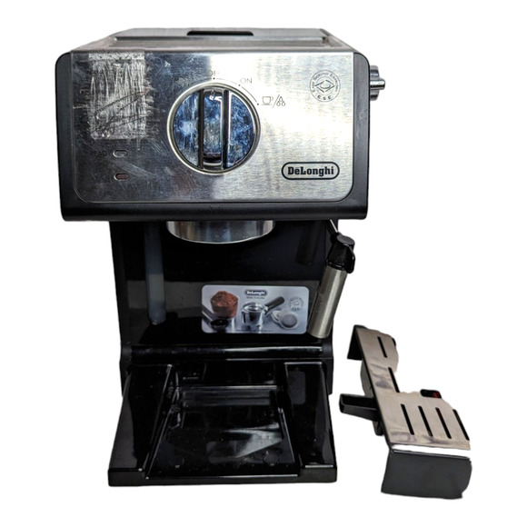DeLonghi Black Home Espresso Coffee Machine Model A-3220-RMB - Picture 1 of 8